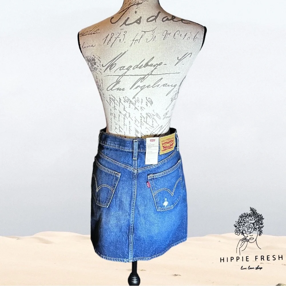 LEVIS High Rise Deconstructed Denim Mini Skirt New W Tags S27